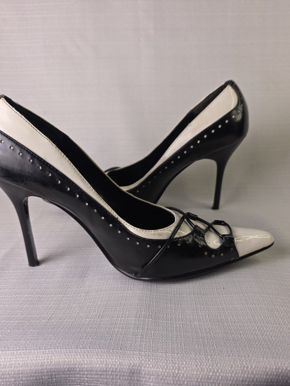 Vintage Frederick's Of Hollywood Black and White Pointed Toe Women's Heels 8.5 M - Picture 5 of 12